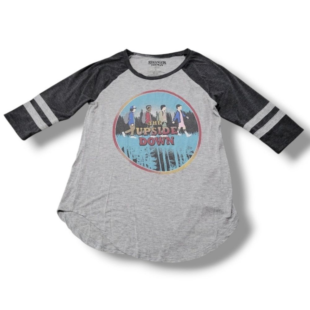 Netflix Stranger Things Top Size Large The Upside Down T-Shirt Graphic Print Tee